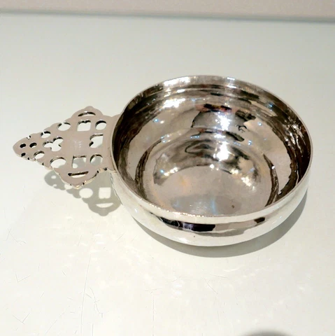 Early 20th Century Modern George V Britannia Silver Bleeding Bowl London 1933 Bi Cover