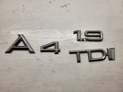 Monogramme de coffre pour audi a4 break serie 1 phase 2 tdi de 1999 - Photo 1/4