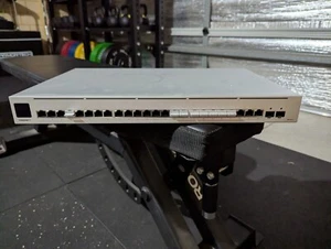 Ubiquiti Enterprise XG Managed 24 Port 10Gbe Rack Mountable Switch - Picture 1 of 3