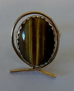 14KT Yellow Gold Tiger Eye Ring. Size 7 Artisan made 6.7grams. - Picture 1 of 4