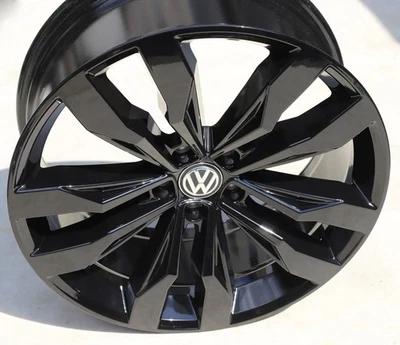 1 cerchio VW originale 20 pollici Tiguan II 5NA Suzuka 8,5 x 20 ET38 5NA601025G nero - Immagine 1 di 4