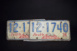 1974 South Dakota MT. Rushmore License Plate Pair Of 2 Plates. 12-1740 - Picture 1 of 5