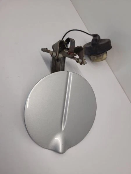 05 2005 克莱斯勒 PT CRUISER 燃油填充门 银色  — 第 1/4 张图片