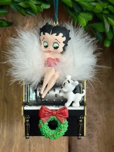 VTG 2005 Betty Boop Heirloom "Holiday High Note" Christmas Ornament in Box #104 - Picture 1 of 17