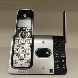 AT&T Landline Cordless Phone and Charging Base - Messages - Caller ID - Speaker - Zdjęcie 1 z 8