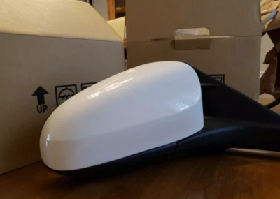 NEW  WHITE MIRROR Fits TOYOTA CAMRY 2015 Right Passenger side Mirror Power Heat - Image 1 of 4