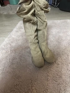 UGG Brand Women’s Knee high Suede Slouchy Boots In Cream Color Sz 9.5 - Picture 1 of 20