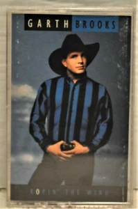 GARTH BROOKS  "Ropin' The Wind"  Cassette  Capitol C4 96330 - Picture 1 of 4
