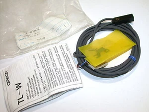 UP TO 2 NEW OMRON 12 TO 24 VDC PROXIMITY SWITCH TL-W3MC2 - Picture 1 of 1