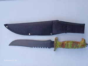 Frost Cutlery Fixed Blade Knife / Sheath 8'' Blade, camo handle, with sheath - Picture 1 of 7