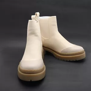 OLIVIA MILLER WALK WITH STYLE IVORY PULL ON CHELSEA BOOTS WOMENS US 9 NEW - Picture 1 of 22