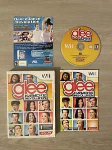 Karaoke Revolution: Glee (Nintendo Wii, 2011) Disc with Manual And Insert - Picture 1 of 4