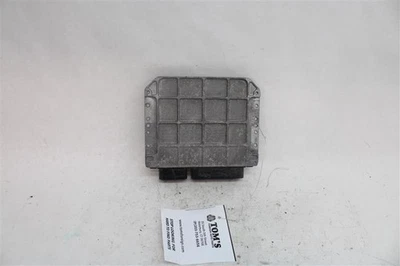 Computadora ECU ECM TOYOTA SIENNA 2015 15 2016 16 8966108410 1297908 Foto 1 de 4