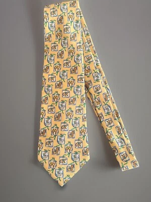 Salvatore Ferragamo Corbata Amarilla Animales Exóticos Safari ITALIA 57” X 3.75” Seda Nueva Foto 1 de 4