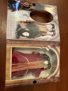 Hasbro Star Wars Episode I Queen Amidala Black Travel Gown AND Red Senate Gown - Picture 1 of 5