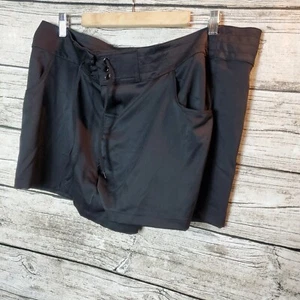 Leilani Beachy Short Black Board Shorts Size 16 - Picture 1 of 10