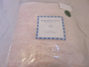 Pine Cone Hill Lola pink Candlewick Queen Coverlet - Bild 1 von 6