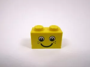 LEGO Brick Eyes & Smile Pattern Réf 3004pb085 Set 4630 5549 5749 4628 9385 5512 - Imagen 1 de 1