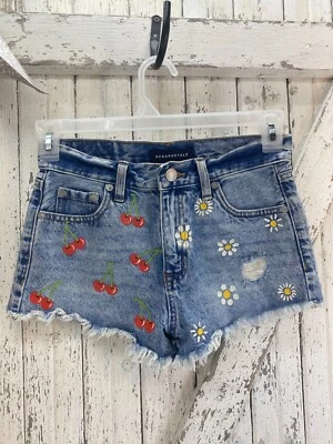 Daisy and Cherry Aeropostale 牛仔高腰短裤 0 码 — 第 1/4 张图片