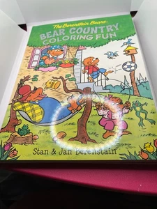 LIBRO DA COLORARE: Berenstain Bears Bear Country - Foto 1 di 4
