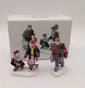 DEPT 56 Everybody Goes Skating At Rollerama #54928 Eislauf Figuren Zubehör - Bild 1 von 7