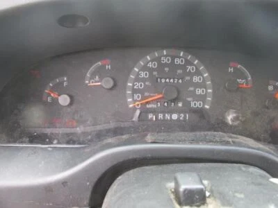 Suporte de porta frontal para motorista tipo passageiro vela compatível com 97-02 Ford E150 Van 190353 - Imagem 1 de 4