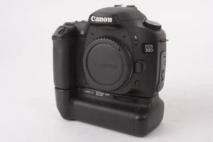 Canon EOS 30D 8MP Digital SLR Camera Body w/Battery Grip #T-14129 - Picture 1 of 8