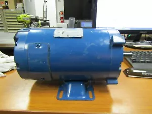 👀 LEESON 1/2 HP ELECTRIC DC MOTOR VS56C FRAME 24 VDC 1800 RPM 108051.00 - Picture 1 of 6