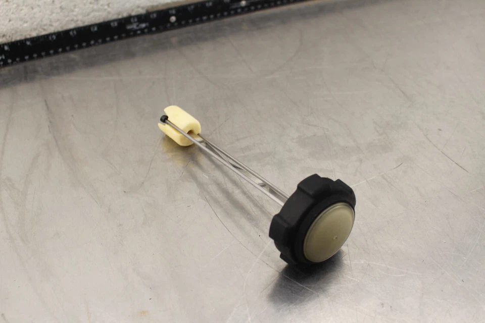 1997 Polaris Sportsman 400L 4 x 4 бензобак топливный элемент крышка S789 - Изображение 1 из 4