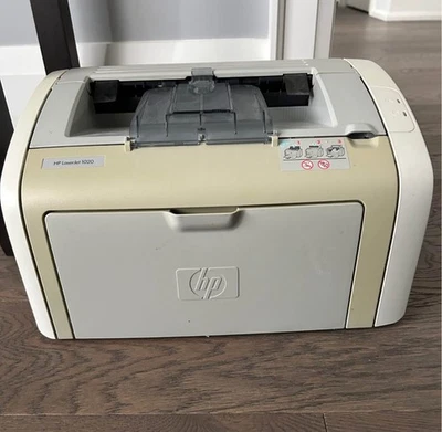HP Laserjet 1020 compact Laser Printer, W TONER TESTED - Image 1 of 4
