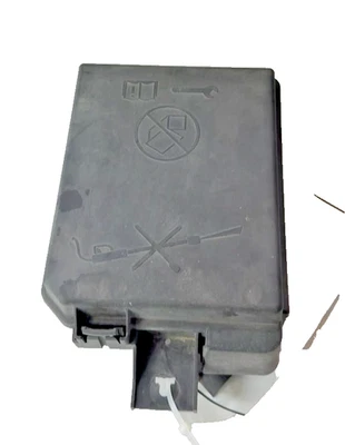 Chevrolet Trax 2014-16 caja de fusibles del motor Foto 1 de 4