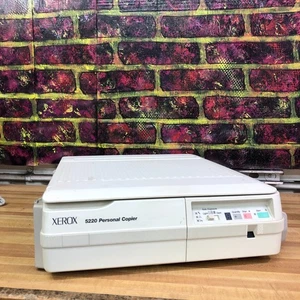 Vintage 80s Xerox 5220 Personal Copier Compact Portable Model 8E7 (Powers On) - Bild 1 von 10