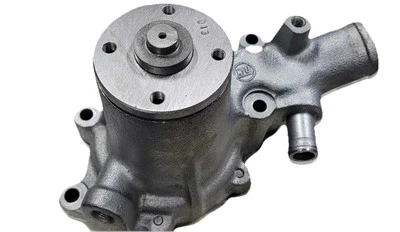 NEW OEM Isuzu Water Pump 2901463262 / 4BD2-T REMAN FREE SHIPPING !! - image 1 of 4