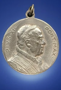 Antique Catholic 1925 Pope Pius XI Silver Tone Religious Medal, Rome - Picture 1 of 3