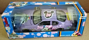 2004 Disney NASCAR Minnie Mouse 1:24 Scale Collectible Daytona 500 Race Car - NOS - Bild 1 von 7