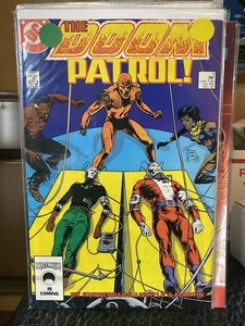 10 DC COMICS LOT! DOOM PATROL, DIAL H, HAUNTED TANK,EARTH 2 SOCIETY, FABLES, NM - Picture 1 of 10