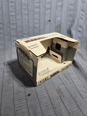 Tractor Ertl Farmall F-20 1987 de colección solo en caja embalaje de juguete Foto 1 de 4