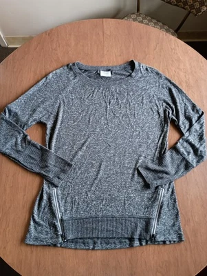 Zíperes femininos Danskin Now cinza manga longa ativo na parte inferior tamanho médio 8-10 - Imagem 1 de 4