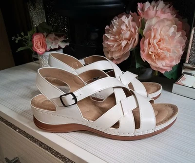 Temofon White Strappy Sandals size 42 Fits A Size 10 - Image 1 of 4