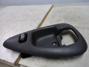 98 LUMINA RIGHT PASSENGER POWER LOCK CONTROL SWITCH WITH GRAY BEZEL - Picture 1 of 2
