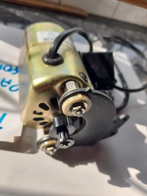 Sewing Machine - Image 1 of 3