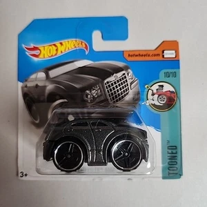 New 2017 Hot Wheels Silver Chrysler 300C Tooned 10/10 1:64 Diecast SHORT CARD SP - Picture 1 of 10