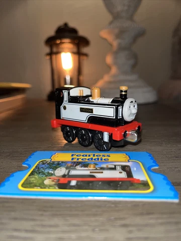 FEARLESS FREDDIE! THOMAS FRIENDS TRAIN Learning Curve! TAKE Along N Play LC76061 Cover