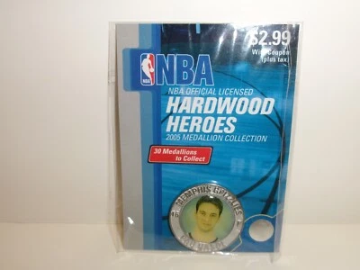 2005 NBA Hardwood Heroes Medallion Collection -- Pau Gasol -- Unopened -- HOF - Image 1 of 2