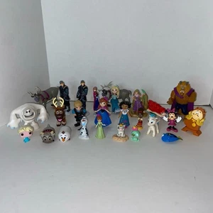 26 Disney Spielfiguren Frozen Tangled Beauty & Beast Encanto Tortenaufleger - Bild 1 von 7