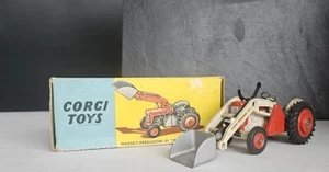 Corgi No 53 Massey Ferguson 65 Tractor Boxed - Picture 1 of 13
