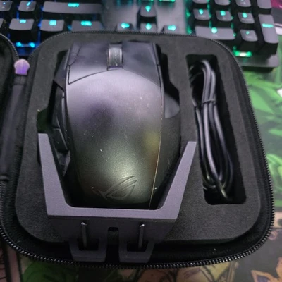 ASUS ROG Spatha Wireless Gaming Mouse Magnetic Charging Stand and case! - Image 1 of 4