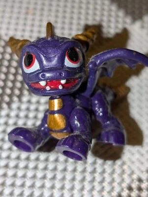 Mega Bloks Skylanders Giants: Arkeyan Copter Attack Purple Spyro Figure - Image 1 of 4