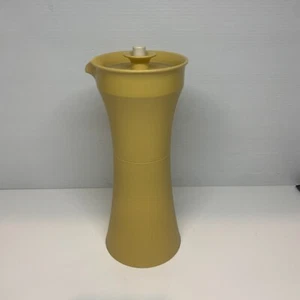 Vintage Tupperware Harvest Gold Salad Dressing Oil Container - Bild 1 von 8