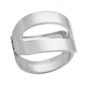 Brazalete ancho grueso cepillado tono plata diseño banda dividida forma ovalada bisagras - Imagen 1 de 2